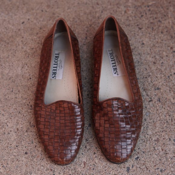 Trotters Shoes - Trotters Liz Woven Leather Flat